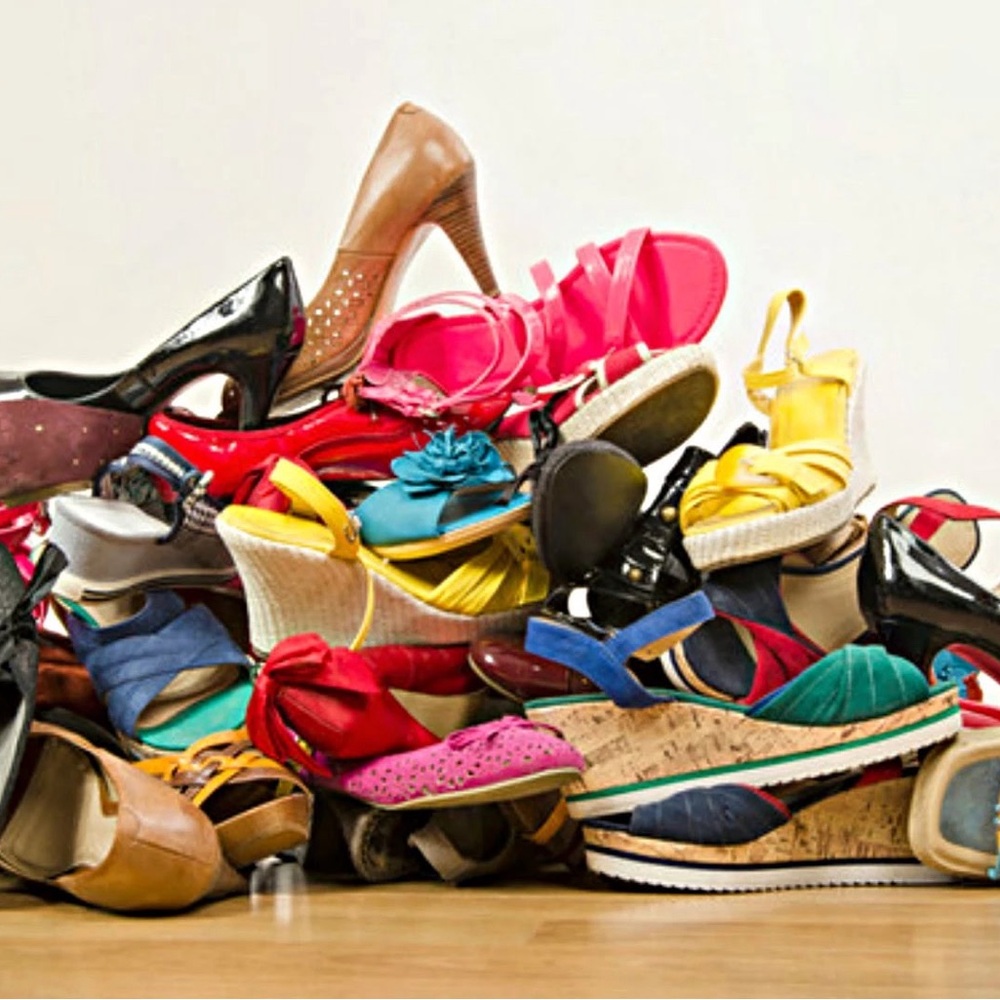 Unlisted shoes for live